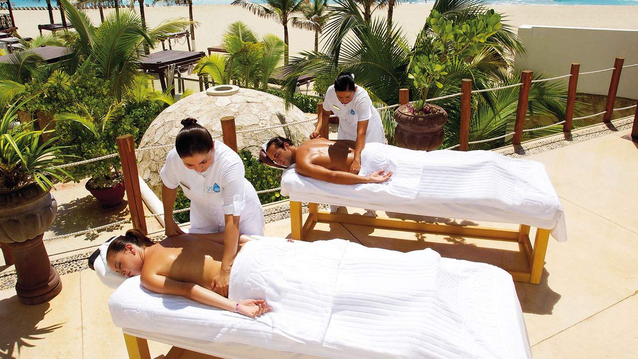 thailand_massage-on-the-beach-06