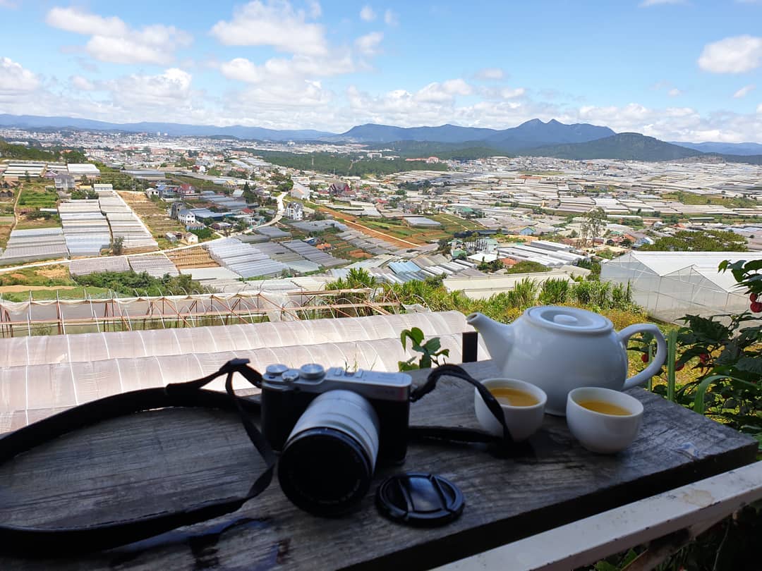 Đến Cafe Thung Lũng Đèn Đà Lạt ngắm thành phố lên đèn – HaloTravel