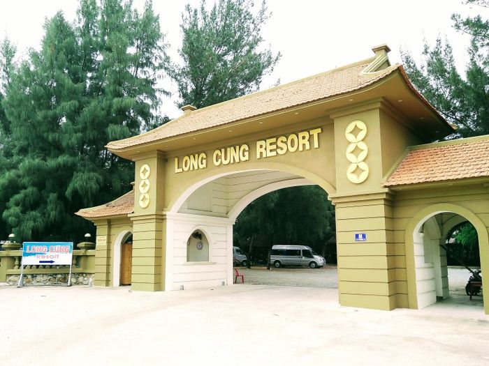 Long Cung Resort 