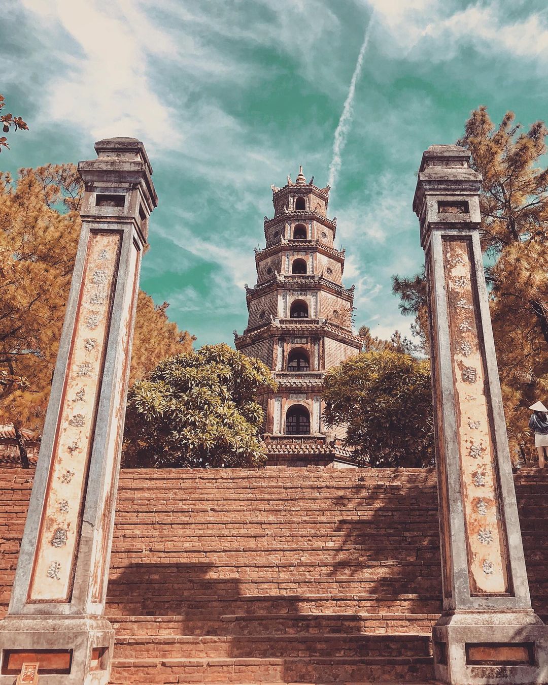 Khám phá chùa Thiên Mụ và những sự tích kì bí