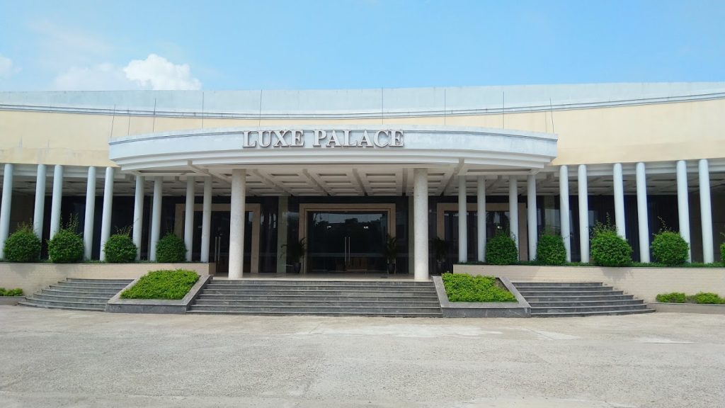 Luxe Palace