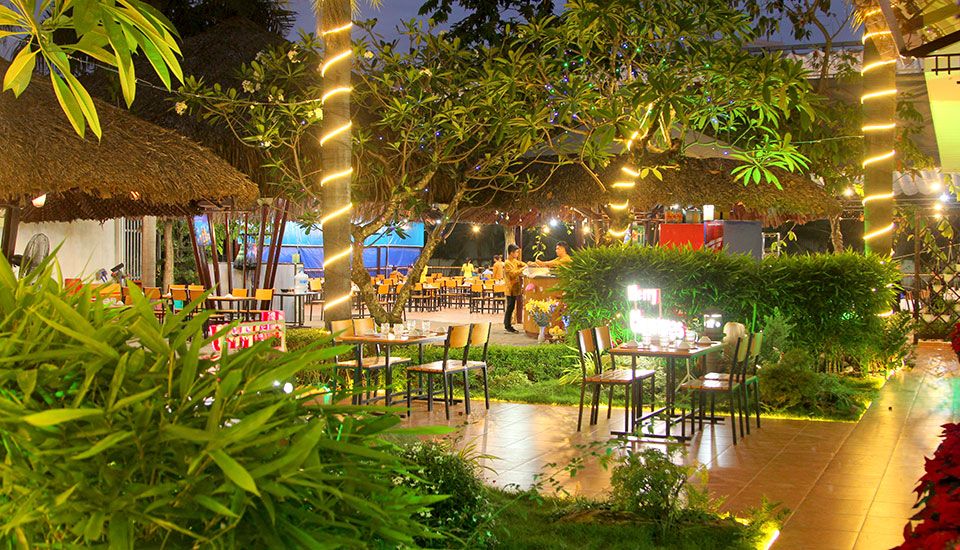 Top 10 nhà hàng bên sông ở Sài Gòn view đẹp, đồ ăn ngon