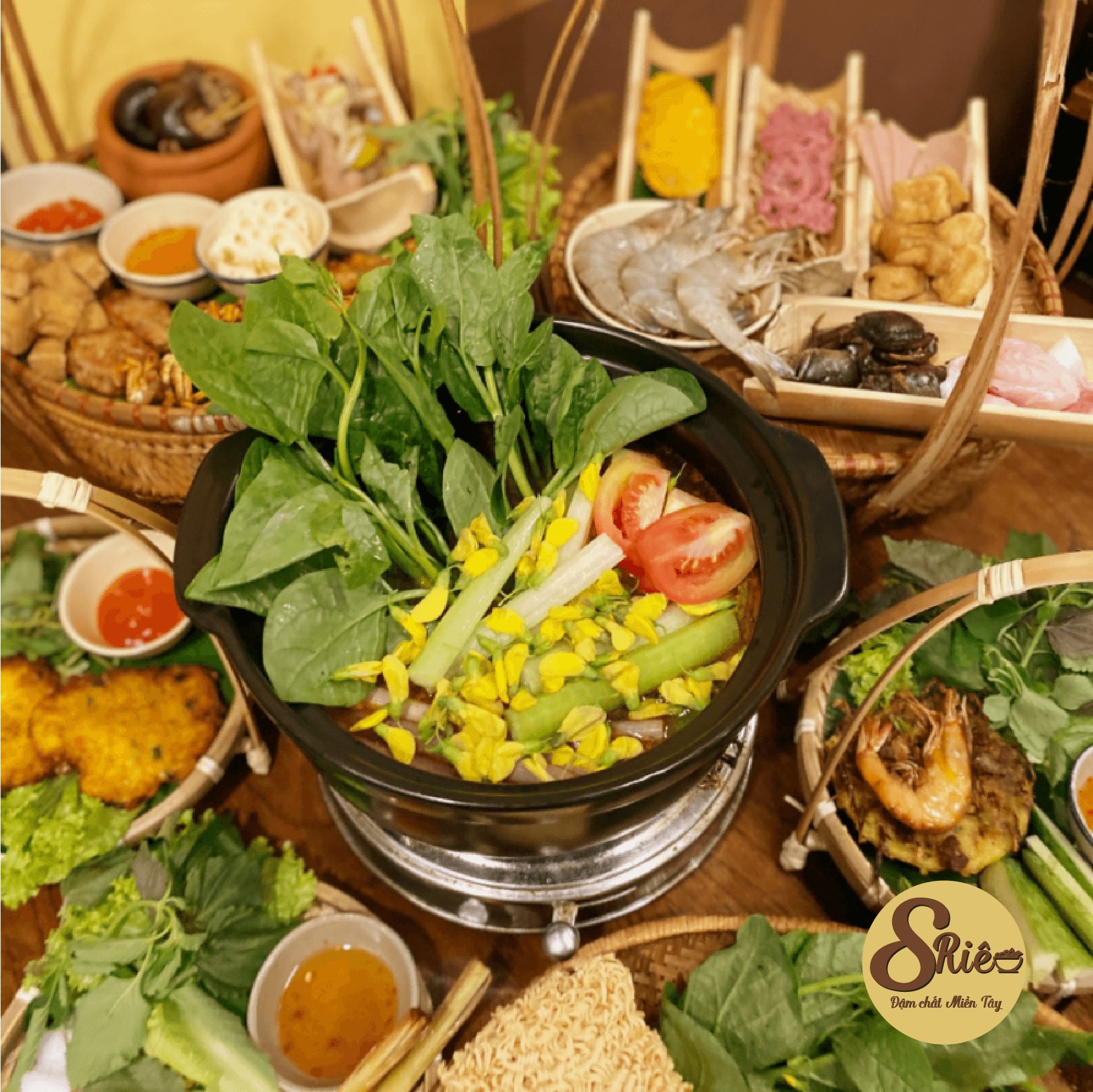 Nhà hàng Tám Riêu quận Phú Nhuận