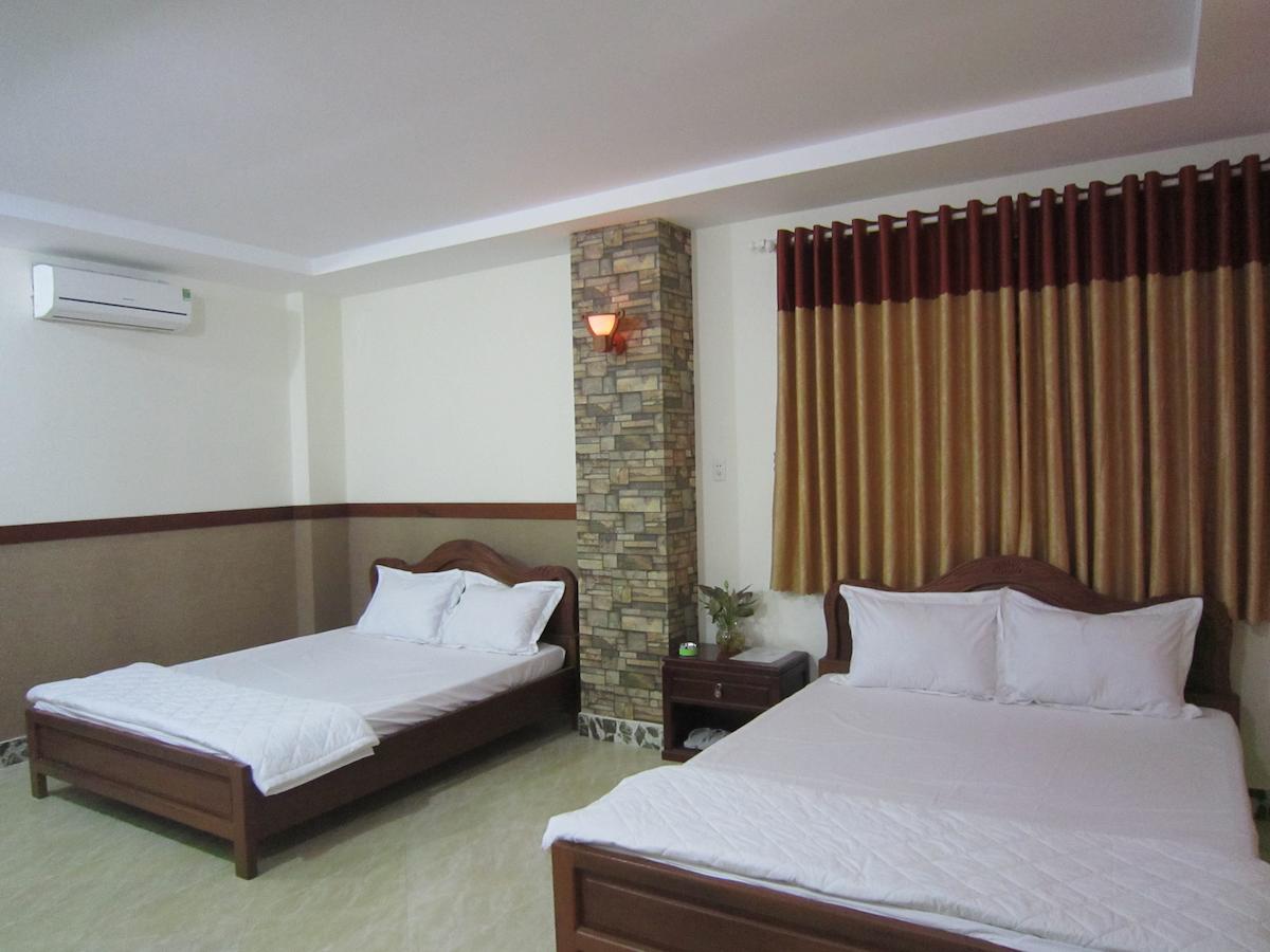 Tân Cửu Long Hotel 